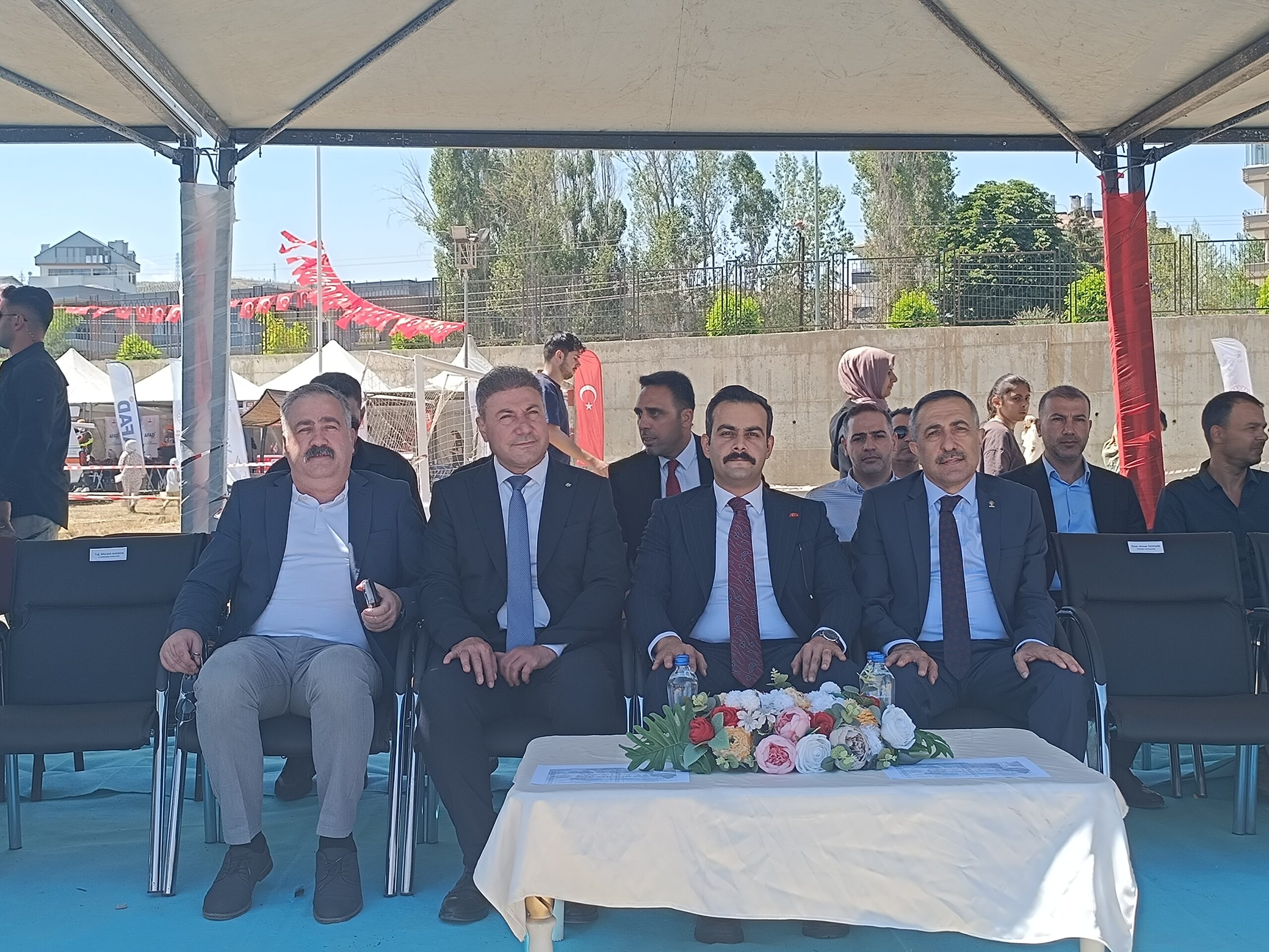 Van Gölü’nde Su Sporları Festivali Başladı: Abdulahat Arvas’tan “Terörsüz Türkiye” Vurgusu
