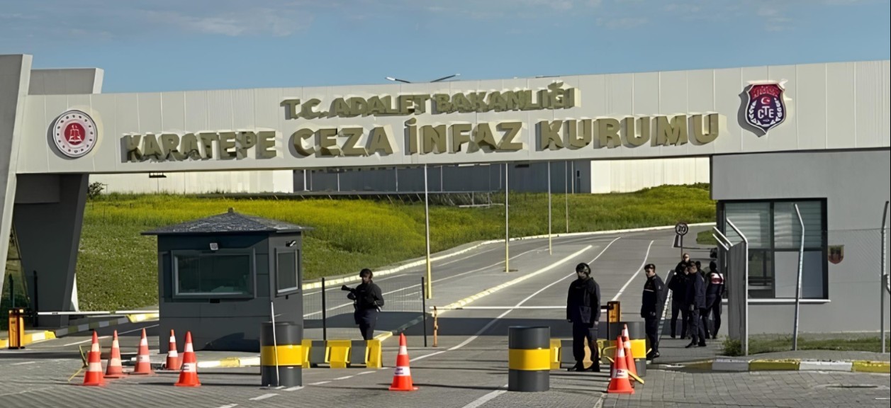 Tutuklanan Sinem Dedetaş ve Cem Küçük Çorlu Karatepe Ceza İnfaz Kurumu’na sevk edildi
