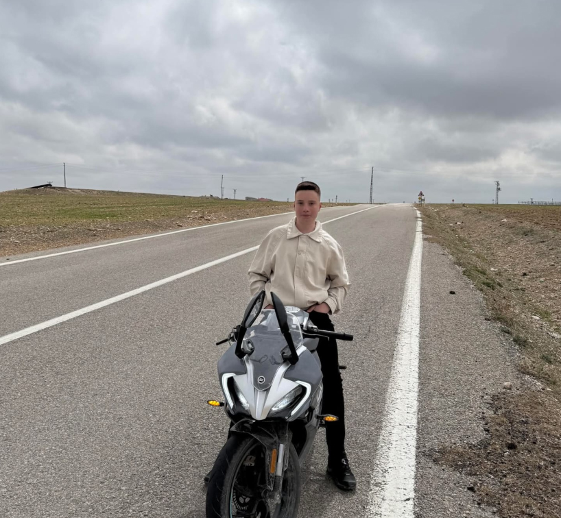 Aksaray’da Feci Trafik Kazası: 14 Yaşındaki Motosiklet Sürücüsü Yaşamını Yitirdi