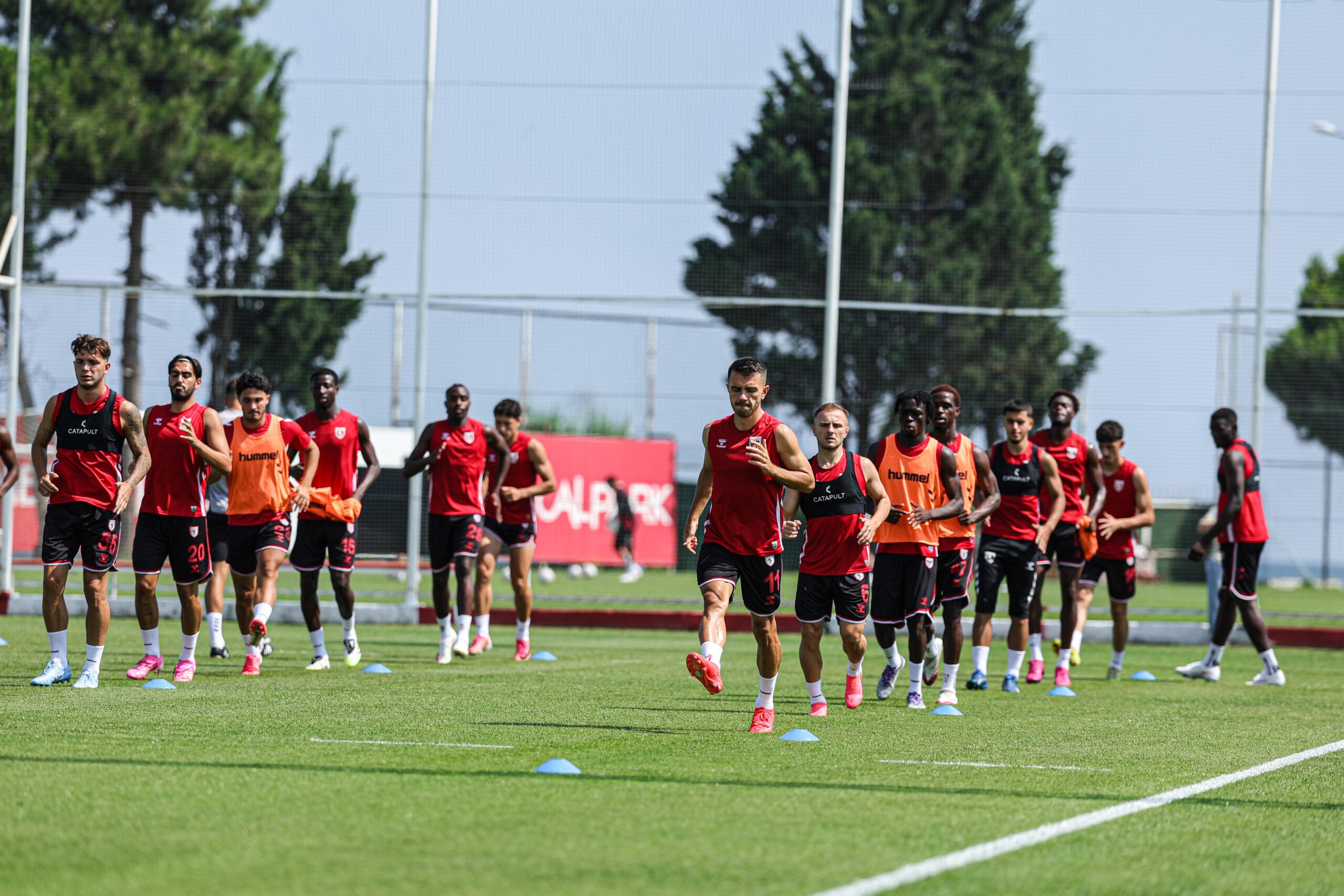 Samsunspor’da Yeni Sezon Hazırlıkları Sürüyor: Thorsten Fink Yönetiminde İdman