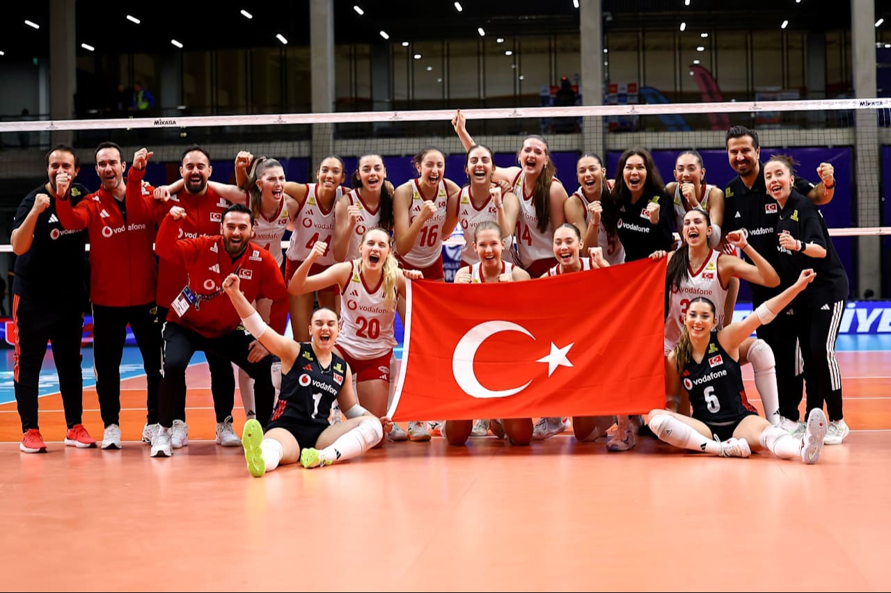 U17 Kız Milli Voleybol Takımı Dünya Şampiyonası’nda Finalde