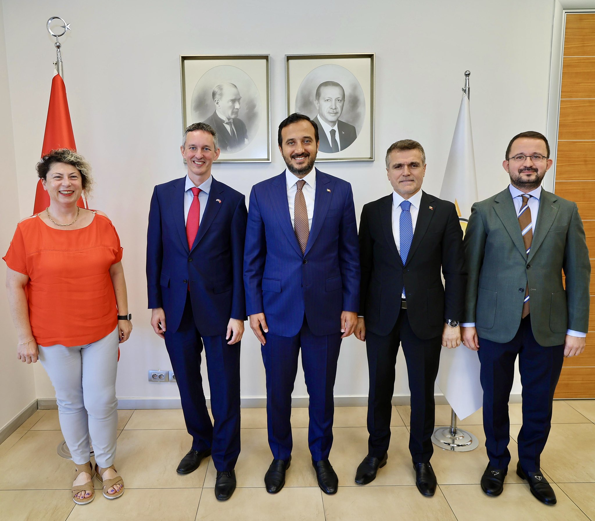 İngiltere İstanbul Başkonsolosu David Reed, AK Parti İstanbul İl Başkanı Abdullah Özdemir’i Ziyaret Etti